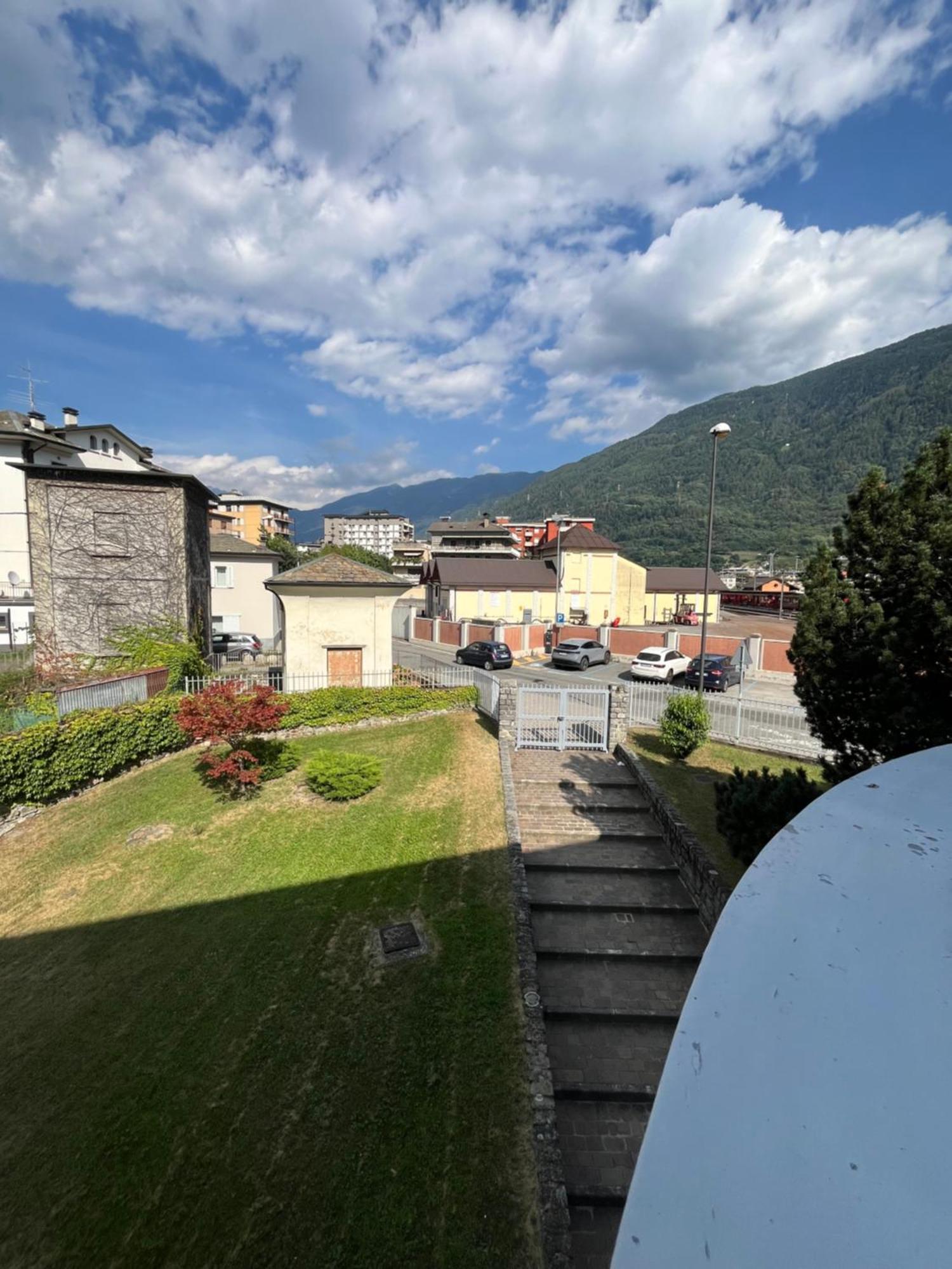 Casa Vacanze Lucia Tirano Eksteriør billede
