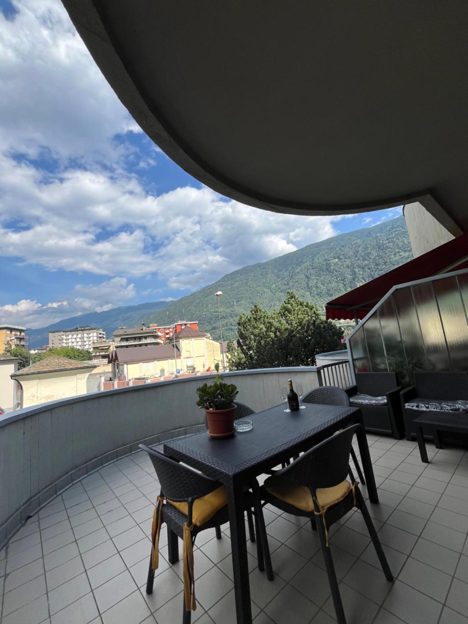 Casa Vacanze Lucia Tirano Eksteriør billede